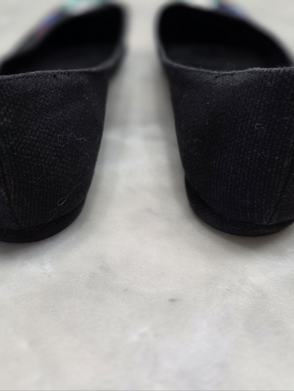 Nine West Suziella Black Embroidered Pointed Toe Flats Size 8.5 - Picture 6 of 7